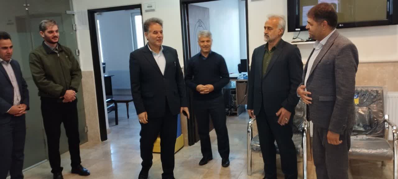 بازدید سرزده  فرماندار چالدران  از اداره بنیاد شهید و امور ایثارگران  شهرستان