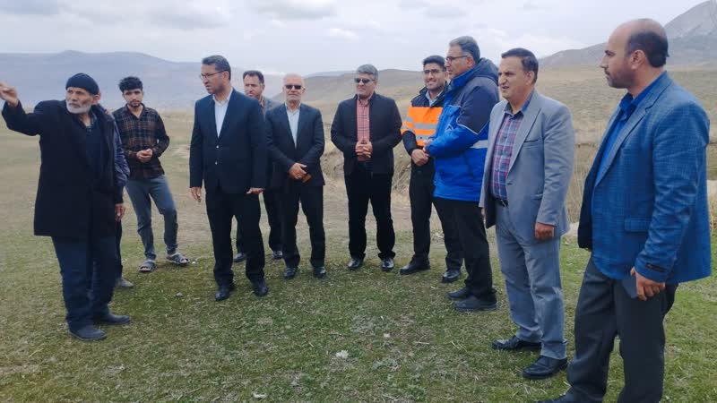 بررسی مسائل و مشکلات روستای ریحانلو وسطی