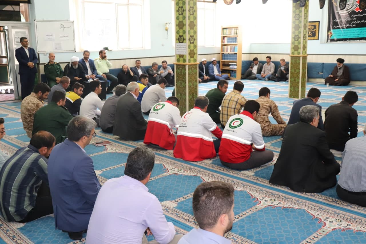 همزمان با هفته دولت مراسم گرامیداشت شهیدان رجائی و باهنر در شهرستان چالدران برگزار شد.