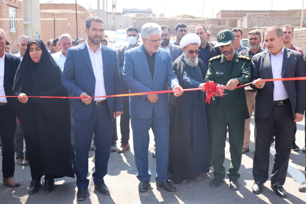 به مناسبت گرامیداشت هفته دولت : افتتاح پروژه بهسازی و آسفالت محور روستای علوجنی بخش دشتک شهرستان چالدران با اعتبار بیش از 500میلیون تومان