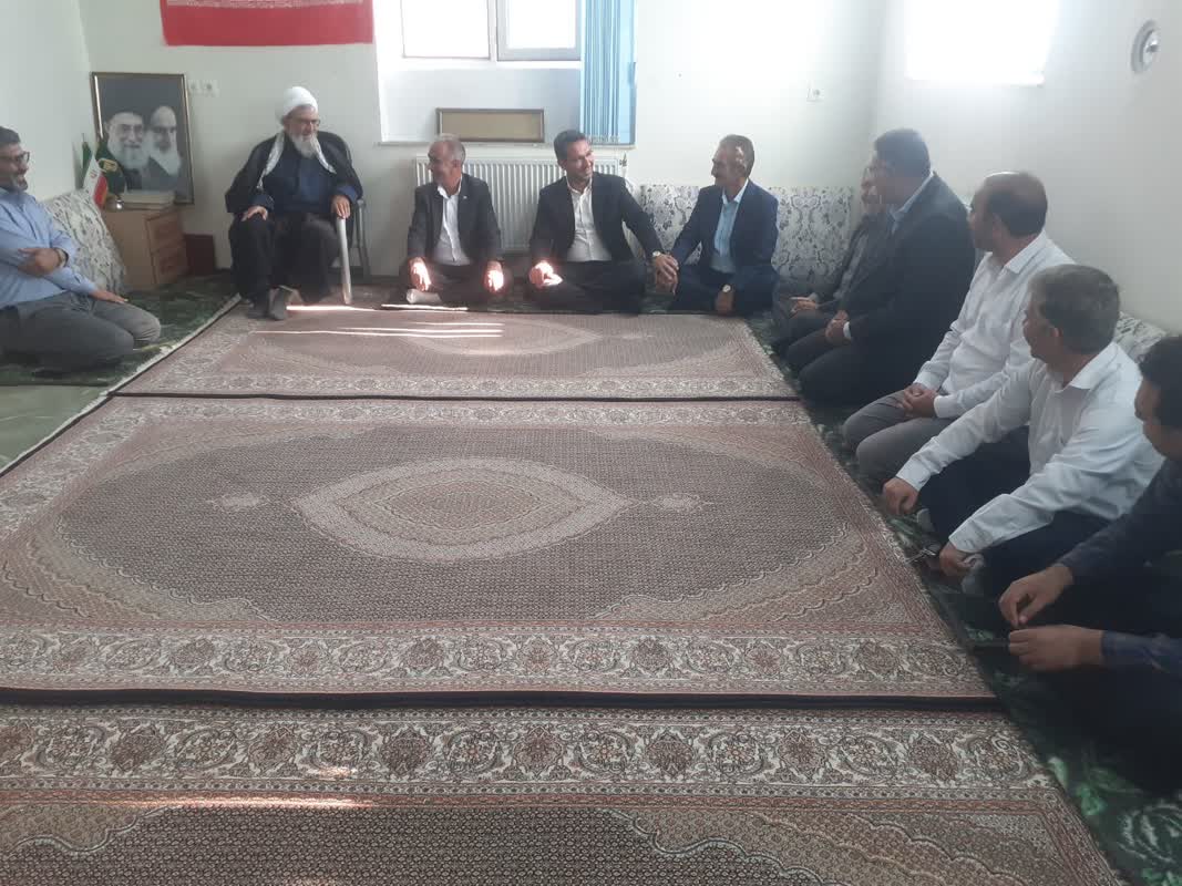 دیدار فرماندار چالدران و نماینده مردم شهرستانهای ماکو.چالدران.شوط و پلدشت در مجلس شورای اسلامی با امام جمعه چالدران