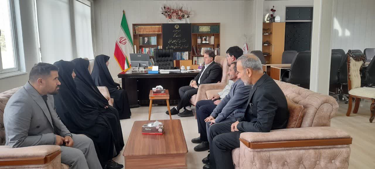 دیدار رئیس و کارکنان بهزیستی چالدران با صمد اکبری فرماندار چالدران