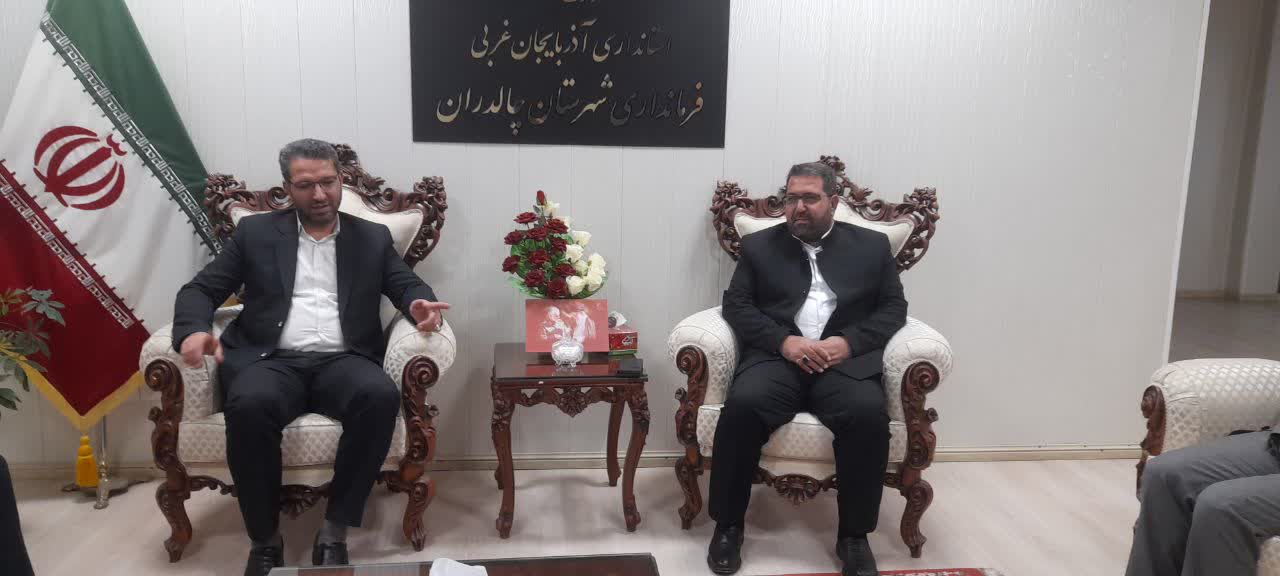 دیدارحیرانی مدیر کل دفتر امور روستایی با عبدالله نژاد فرماندار چالدران