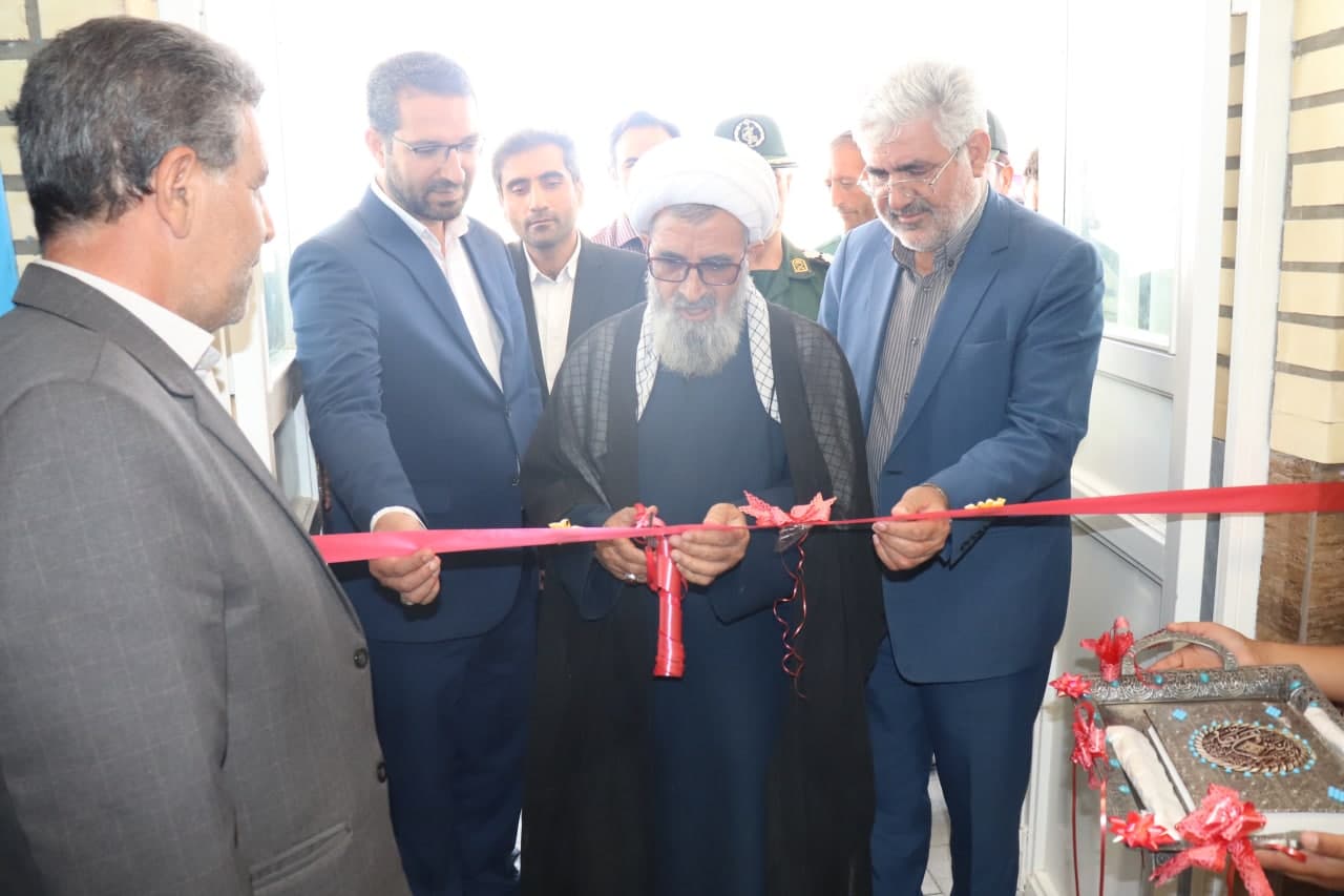به مناسبت گرامیداشت هفته دولت : افتتاح پروژه سالن چند منظوره روستای قرنقو بخش مرکزی شهرستان چالدران با اعتبار بیش از 5میلیارد تومان