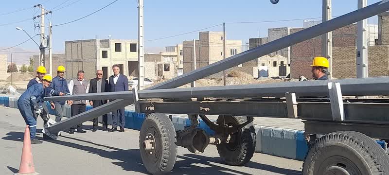 تحقق تخصیص تیرهای برق مورد نیاز بلوار ملاصدرا چالدران با پیگیری فرماندار