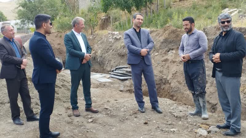 بازدید فرماندار چالدران از روند اجرائی فاز دوم   احداث دیوار ساحلی روستای قره آغل