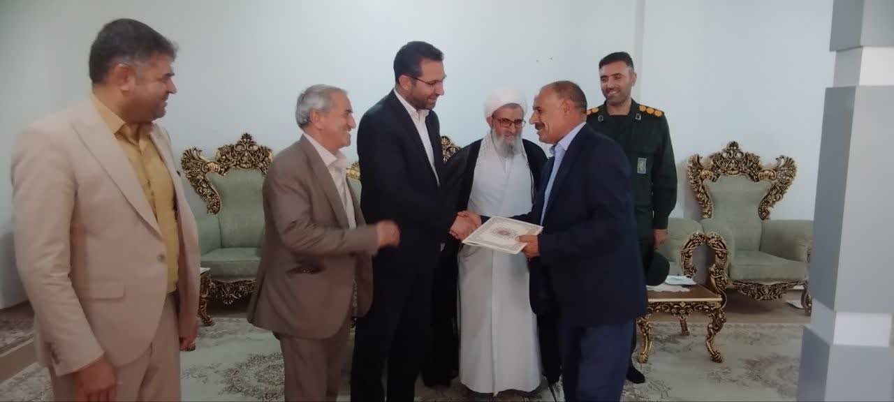 تجلیل از آزاده وجانباز سر افراز محمد بگلری