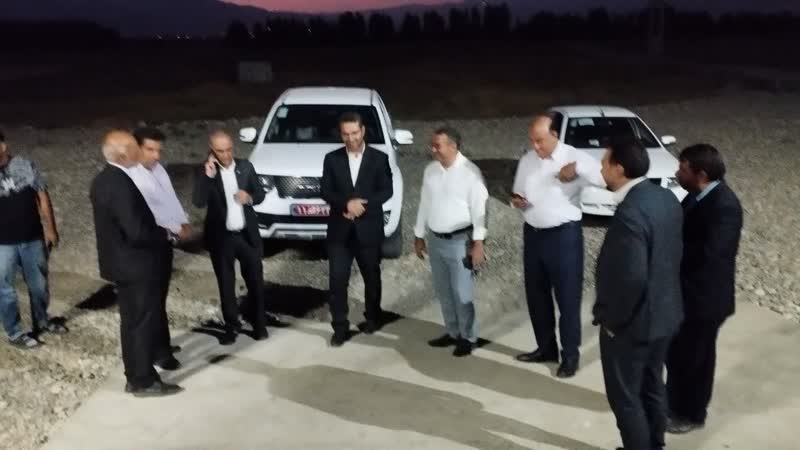 بازدید فرماندار چالدران و نماینده مردم شهرستانهای ماکو .چالدران .شوط و پلدشت در مجلس شورای اسلامی از روند راه اندازی واحد تولیدی کاشی 7 رنگ در چالدران