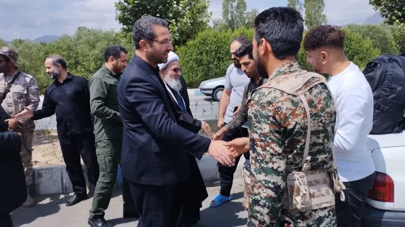 بازدید فرماندار.امام جمعه و فرماندهان انتظامی و سپاه  چالدران  از گیت‌های ایست و بازرسی سپاه  در مبادی ورودی و خروجی شهرچالدران