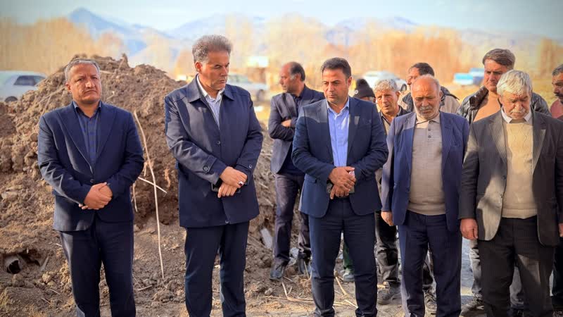 بازدید فرماندار چالدران از روند اجرای خط انتقال آب کشاورزان پایین دست شهر سیه چشمه