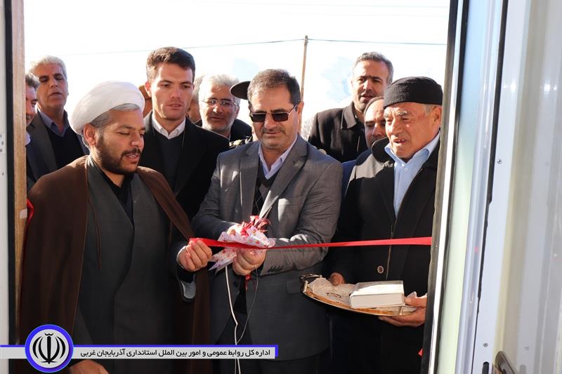 همزمان با ایام الله دهه مبارک فجر افتتاح بهسازی 40واحد مسکونی روستایی در شهرستان چالدران با حضور فرماندار چالدران و مسئولین شهرستانی بصورن نمادین در روستای قرنقو با اعتبار مجموع 800میلیون تومان انجام