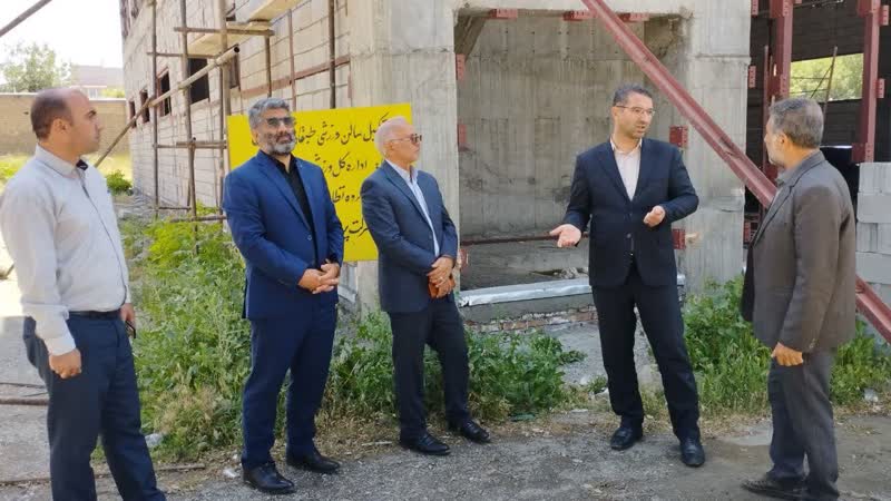 بازدید فرماندار چالدران از روند اجرائی سالن ورزشی طبقاتی