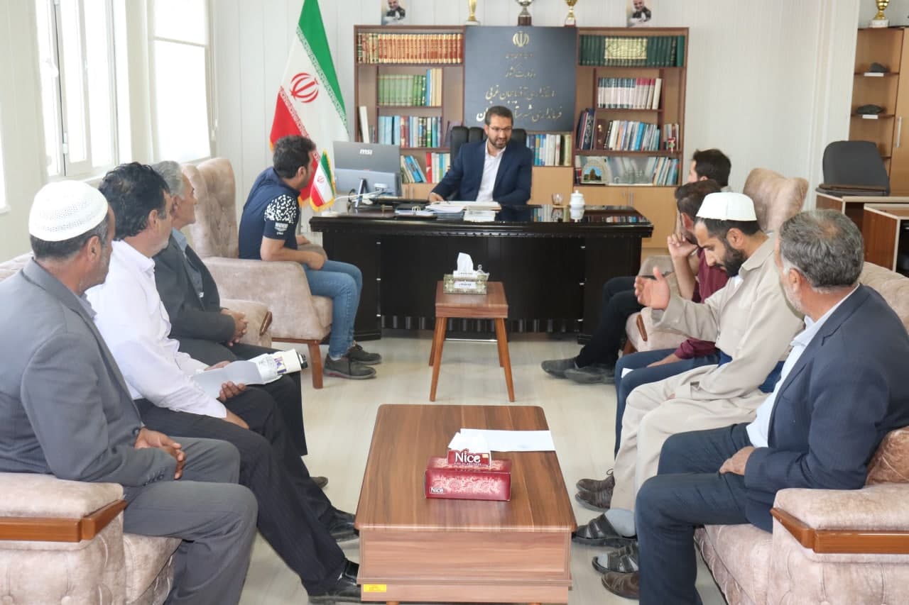 برگزاری ملاقات مردمی عبدالله نژاد فرماندار شهرستان چالدران با هدف توجه به نیازها و رفع مشکلات شهروندان
