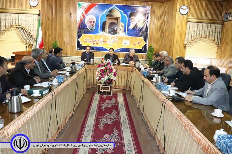 نماینده عالی دولت در شهرستان چالدران دسته بندی مسائل فرهنگی را اولین مرحله رفع این مشکلات دانست