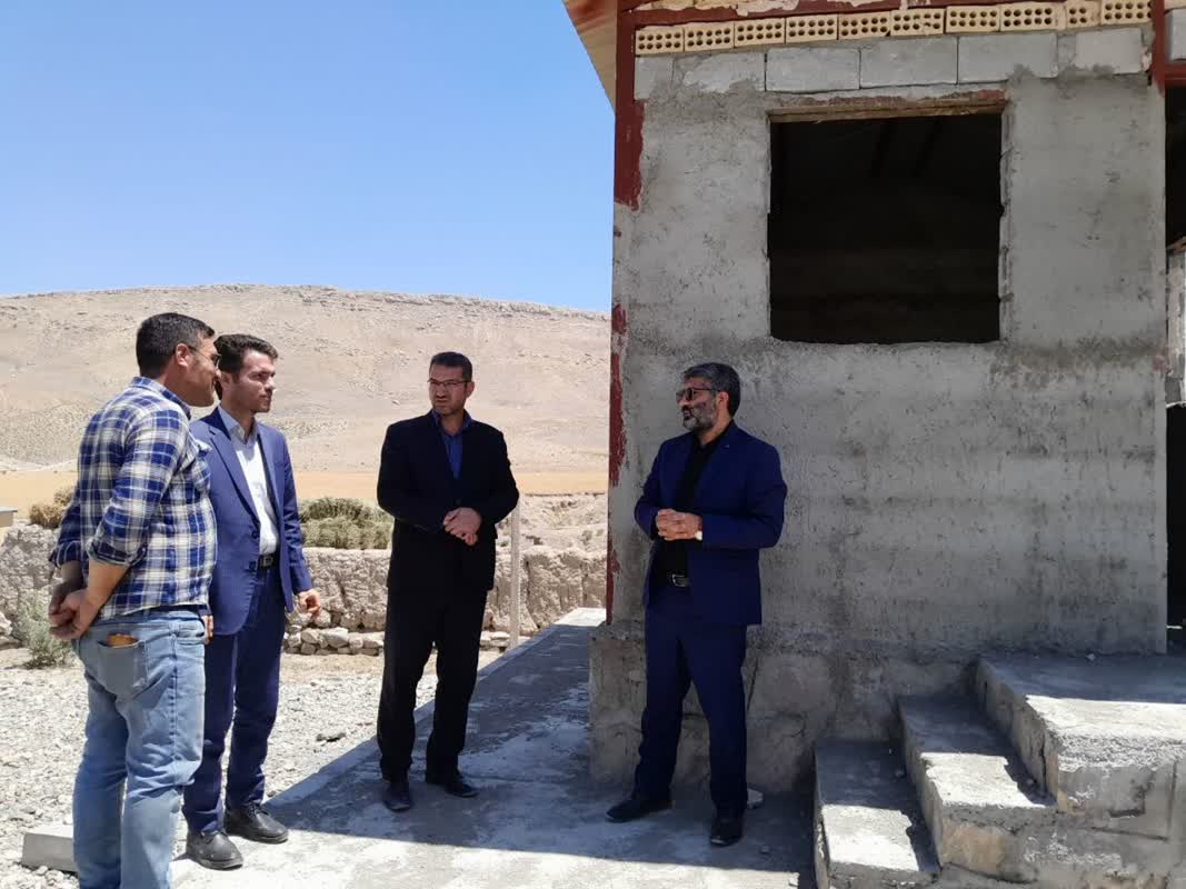 بازدید فرماندار چالدران از روند احداث واحدهای بومی گردی در روستای قره کلیسا