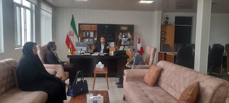 رئیس آموزش فنی و حرفه‌ای شهرستان چالدران  با فرماندار