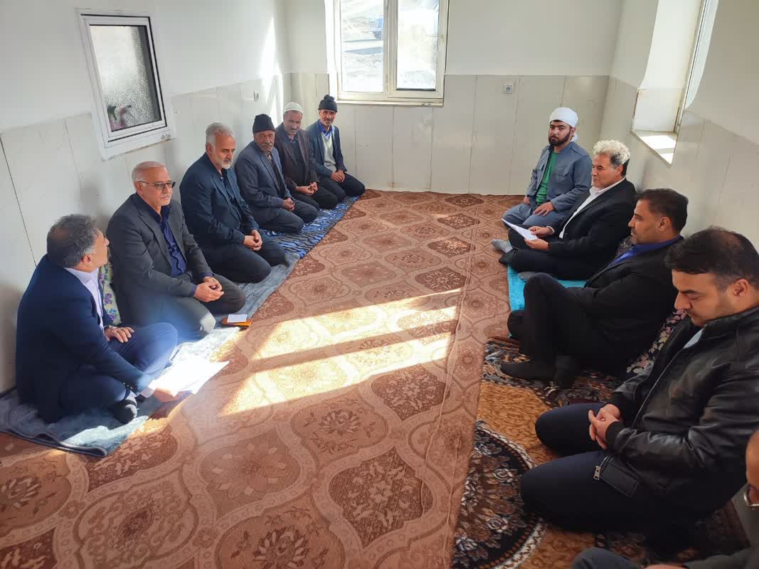 دیدار فرماندار چالدران با  جمعی از روستائیان روستای انبار ماران