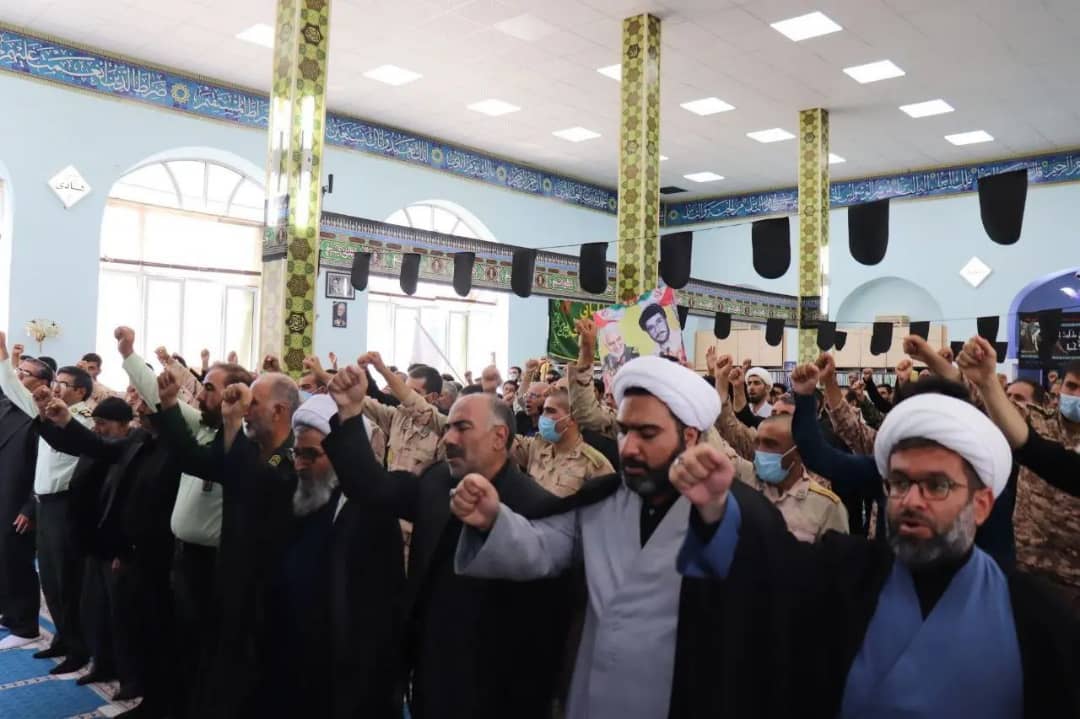 حضور فرماندار شهرستان چالئران در نماز جمعه
