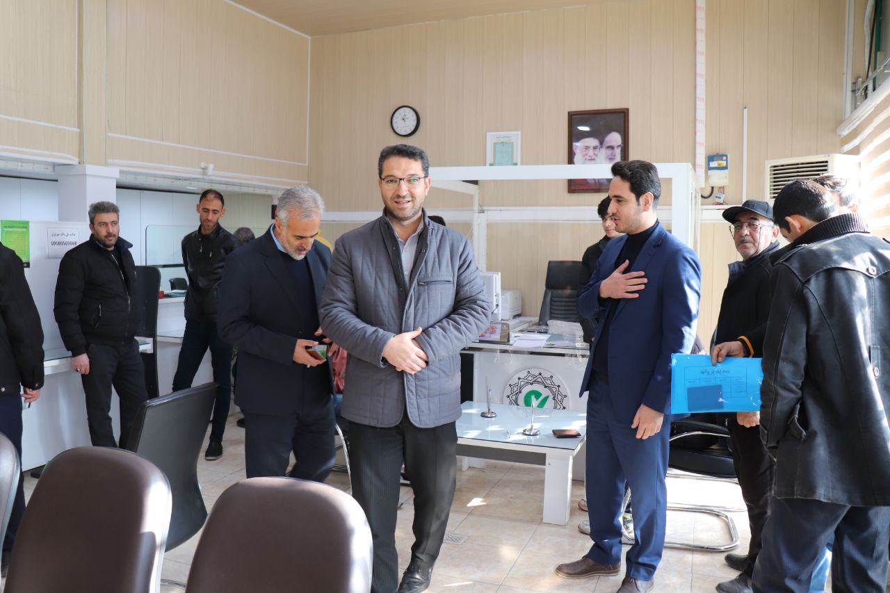 بازدیدمحمدرضا عبدالله نژاد فرماندار شهرستان چالدران از بانک های عامل