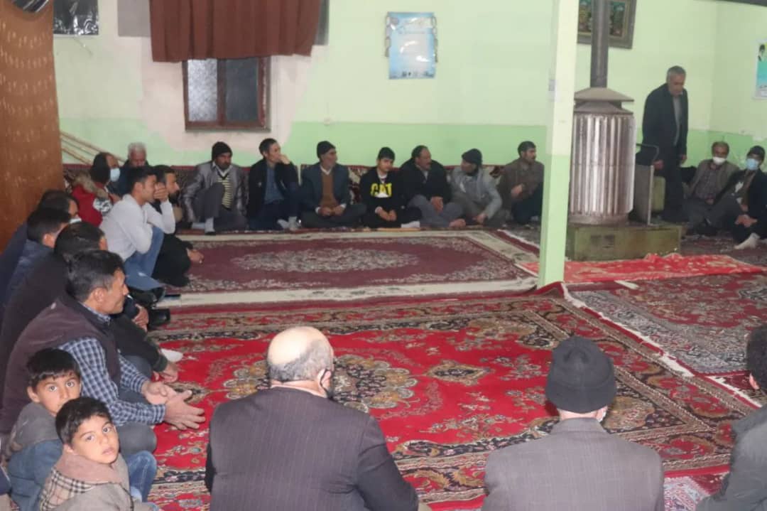  ✅محمد رضا عبدالله نژادفرماندار شهرستان چالدران به همراه حجت الاسلام و المسلمین محمدزاده امام جمعه ،معاونین فرماندار چالدران با حضور در روستای بدولی مسائل مشکلات روستا را مورد بررسی قرار دادند.