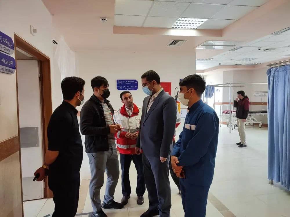 ✅عبدالله نژاد فرماندارشهرستان چالدران به همراه ابراهیم زاده معاون سیاسی ،امنیتی و اجتماعی فرماندار در اولین روز از سال جدید، در بیمارستان شهید بهشتی شهرستان حضور یافتند.