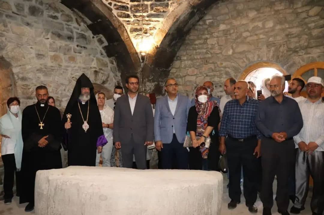 با حضور محمدرضا عبدالله نژاد فرماندار چالدران و اسقف گری گور چفت چیان ، ساماندهی عصاره خانه کلیسای طاطائوس در چالدران به بهره برداری رسید .