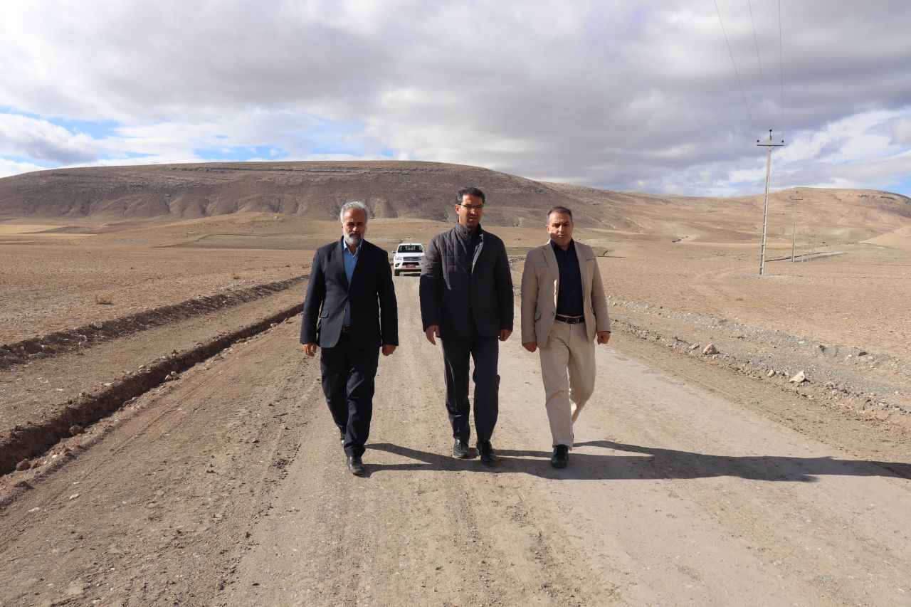 ✅ عملیات بهسازی و شن ریزی به روستای شور بلاغ چالدران در راستای اجرای مصوبات سفر استاندار آذربایجان غربی به شهرستان چالدران