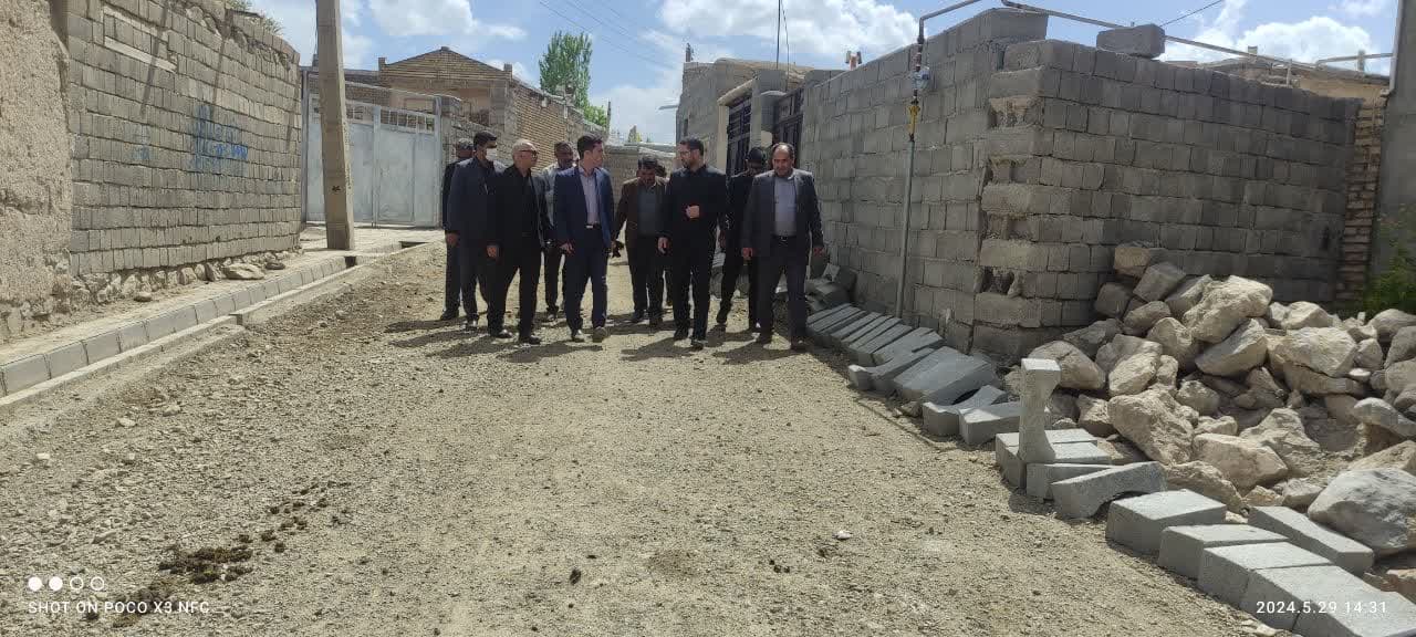 💢فرماندار چالدران از روند اجرایی طرح هادی روستای بابالو بازدید کرد ✍️به گزارش روابط عمومی فرمانداری چالدران محمد رضا عبداله نژاد فرماندار شهرستان در این بازدید با اشاره به اینکه امسال چهارده طرح ع