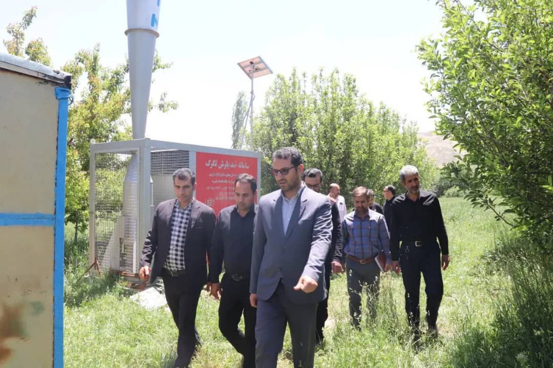 به مناسبت گرامیداشت هفته جهاد کشاورزی با حضور محمد رضا عبدالله نژاد فرماندار شهرستان چالدران سامانه ضد تگرگ در روستای میر آباد به بهره برداری رسید.
