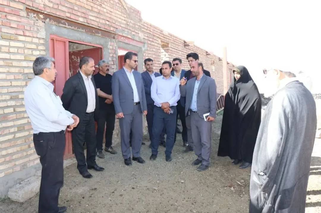 محمدرضا عبدالله نژاد فرماندار شهرستان چالدران در قالب بازدید یک روزه در روستای های بخش دشتک بازدید نمودند.