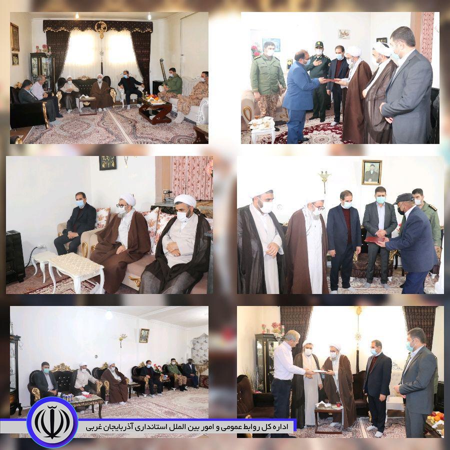 ✅به مناسبت گرامی داشت سالروز ولادت با سعادت حضرت ابوالفضل العباس (ع) و روز جانباز با حضور محمد زاده فرماندار چالدران ،حجت الاسلام والمسلمین محمد زاده امام جمعه و جمعی ازاعضای شورای تامین چالدران از جا