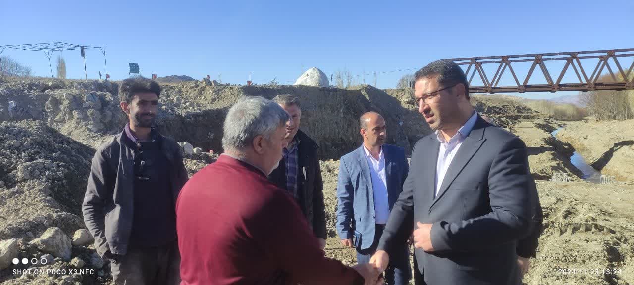 💢فرماندار شهرستان چالدران از روند اجرایی پل روستای قرخ بلاغ بازدید کرد