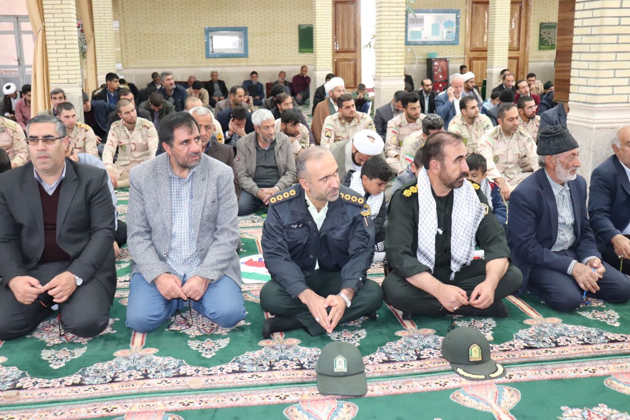 برگزاری مراسم عبادی سیاسی نماز جمعه شهرستان چالدران با حضور فرماندار