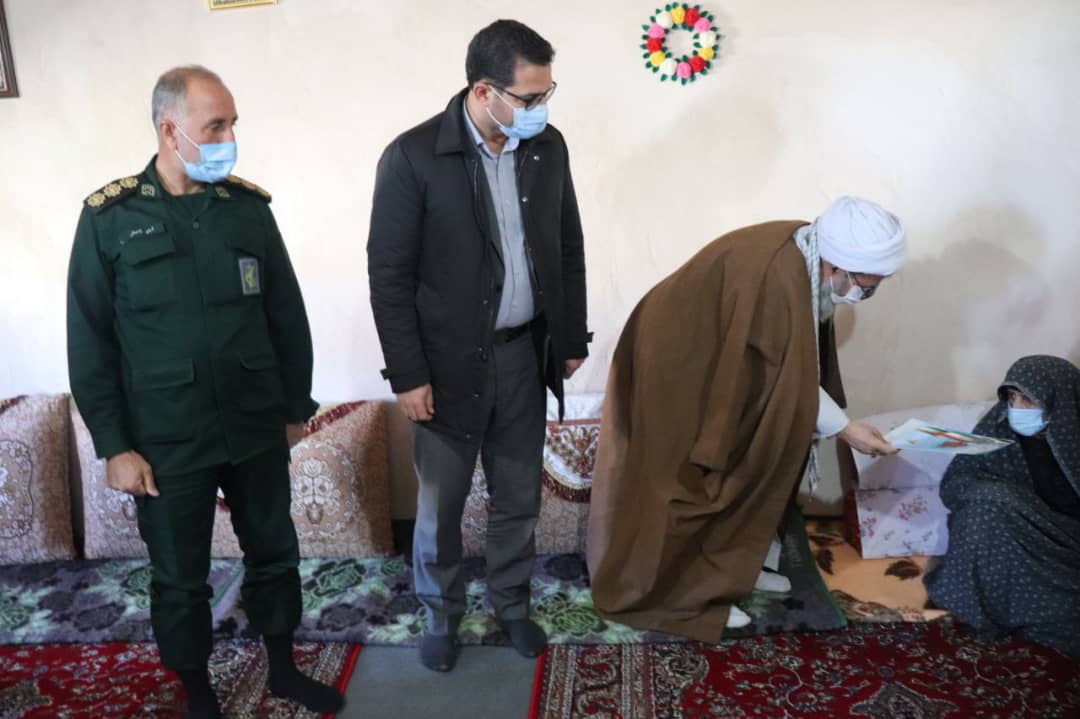 ✅در سومین روز از ایام الله دهه مبارک فجر با حضور عبدالله نژاد فرماندار شهرستان چالدران ،از خانواده شهیدان دیدار و تجلیل شد