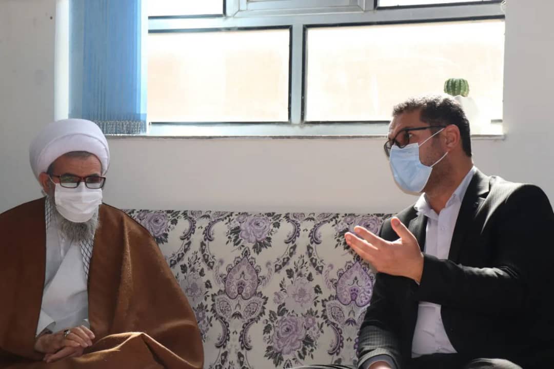 ✅عبدالله نژاد فرماندارشهرستان چالدران به همراه معاونین خود با حضور در دفتر امام جمعه با حجت الاسلام والمسلمین محمدزاده امام جمعه شهرستان دیدار و گفتگو کرد.