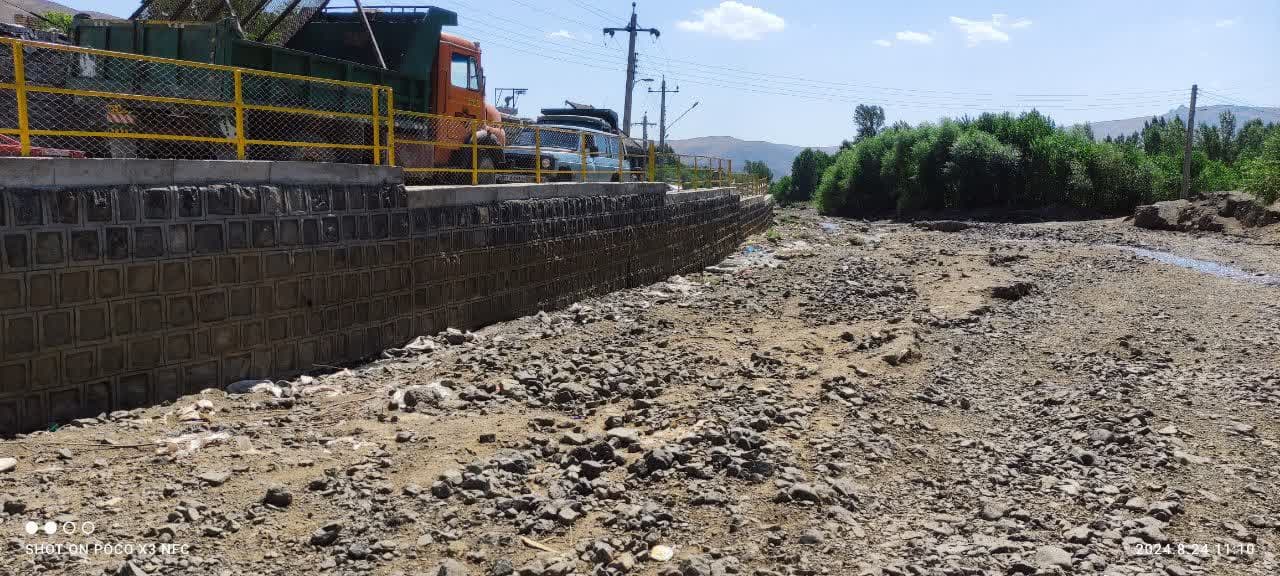 💢 به مناسبت گرامیداشت هفته دولت بهره برداری از دیوار سنگی حایل روستای مخور شهرستان چالدران