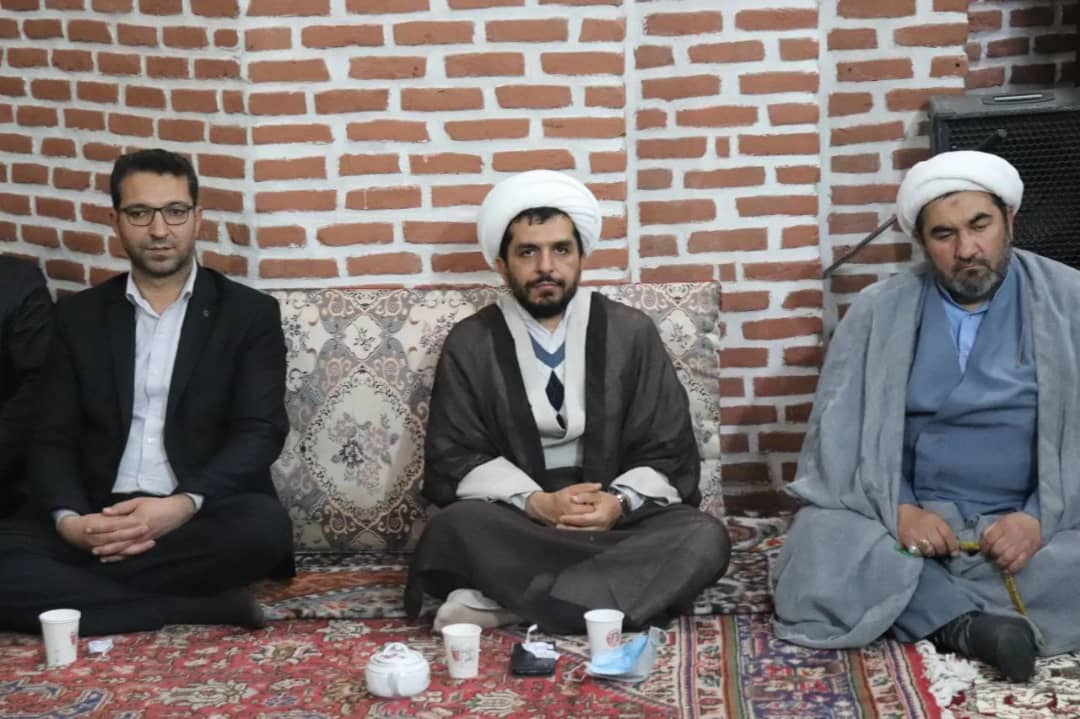 ✅محمد رضا عبدالله نژاد فرماندار شهرستان چالدران با حضور در روستای قادو کندی ضمن دیدار با اهالی روستااز نزدیک مسائل و مشکلات این روستا را مورد بحث و بررسی قرار داد.
