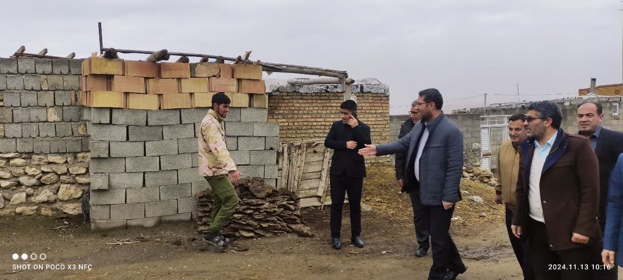 بازدید محمد رضا عبدالله نژاد فرماندار چالدران به همراه جمعی از اعضای شورای اداری از روستای عرفات