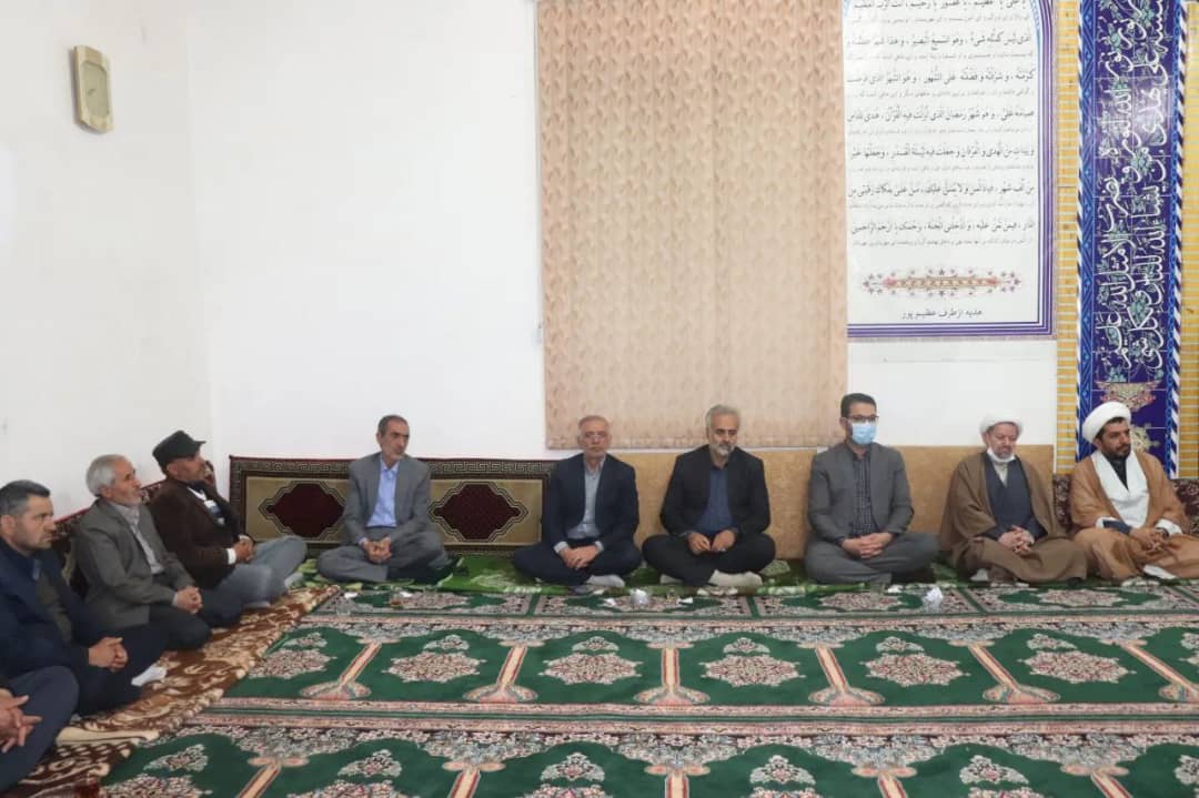عبدالله نژاد فرماندار شهرستان چالدران با حضور در روستای بابالو مسائل و مشکلات این روستا رو مورد بررسی قرار دادند.