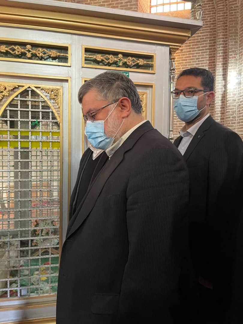 🔺ادای احترام استاندار آذربایجان غربی به شهدای دشت چالدران