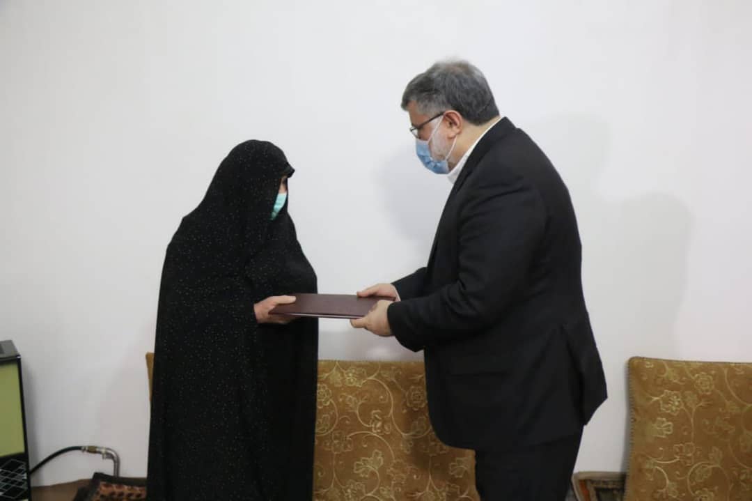 دیدار استاندار آذربایجان غربی با خانواده معظم شهید محسن رضایی