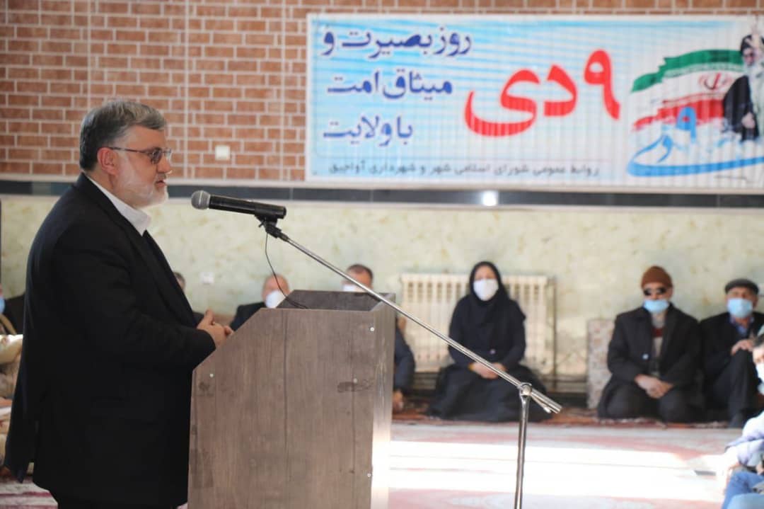حضور محمدصادق معتمدیان استاندار آذربایجان غربی در مراسم بزرگداشت ۹ دی روز بصیرت و میثاق امت با ولایت و دیدار با مردم ولایتمدار شهر آواجیق چالدران
