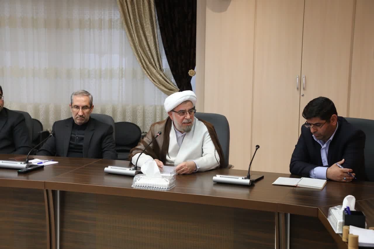 دیدار محمدصادق معتمدیان استاندار آذربایجانغربی با رؤسای دانشگاه های استان