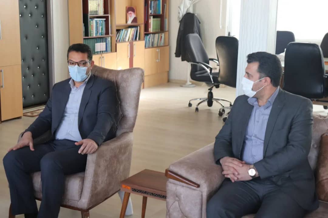 ✅با حضور عبدالله نژاد فرماندار شهرستان چالدران و انوری مسئول بنیاد برکت در استان راههای توسعه و محرومیت زدایی چالدران مورد بحث و بررسی قرار گرفت .