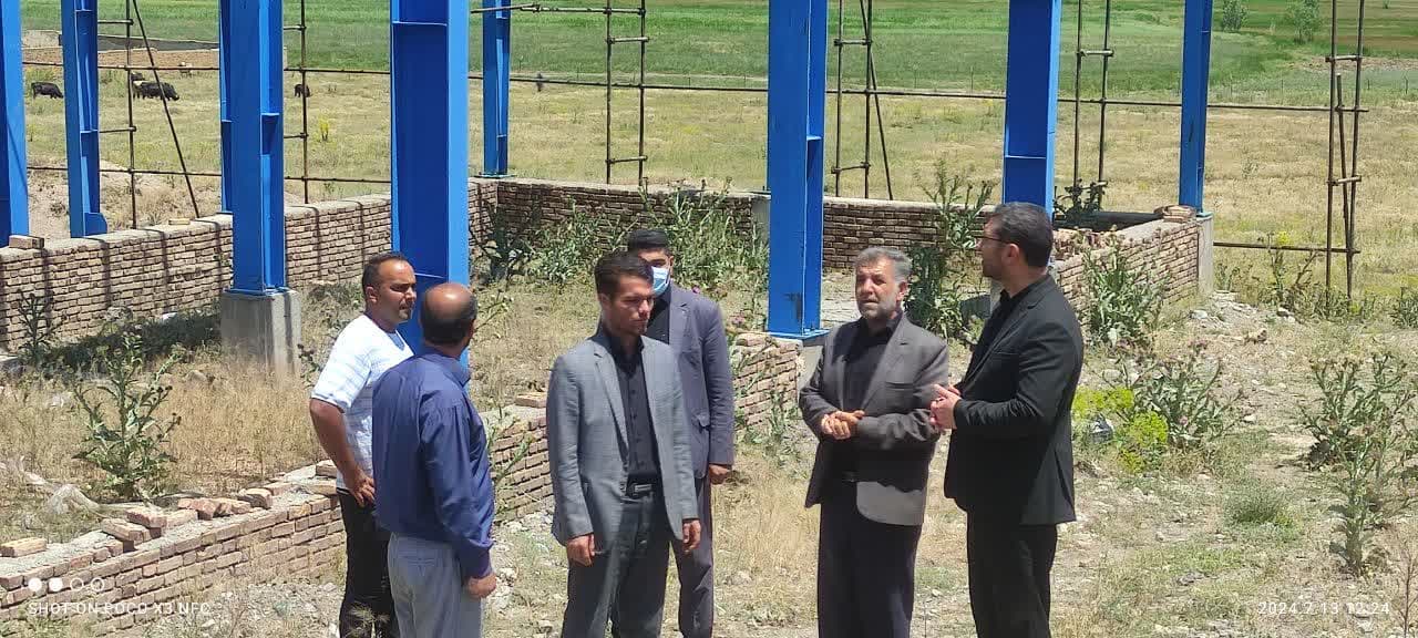 فرماندار چالدران از سالن ورزشی چند منظوره شهر آواجیق بازدید کرد