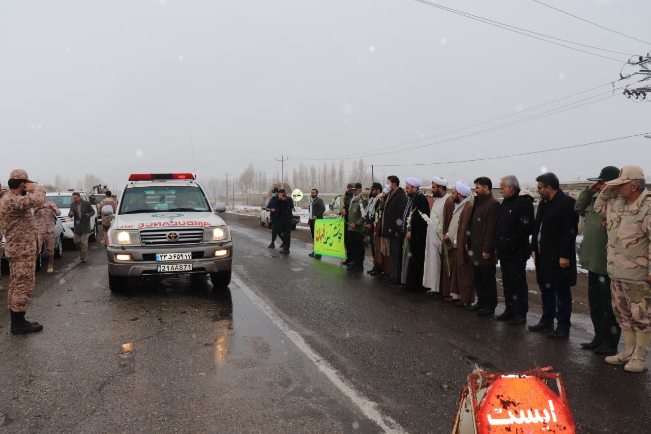 آئین استقبال از پیکر شهید گمنام در شهرستان چالدران با حضور محمدرضا عبدالله نژاد فرماندار ، حجت الاسلام والمسلمین محمدزاده امام جمعه ، اعضای شورای تامین ، شورای اداری برگزار شد.