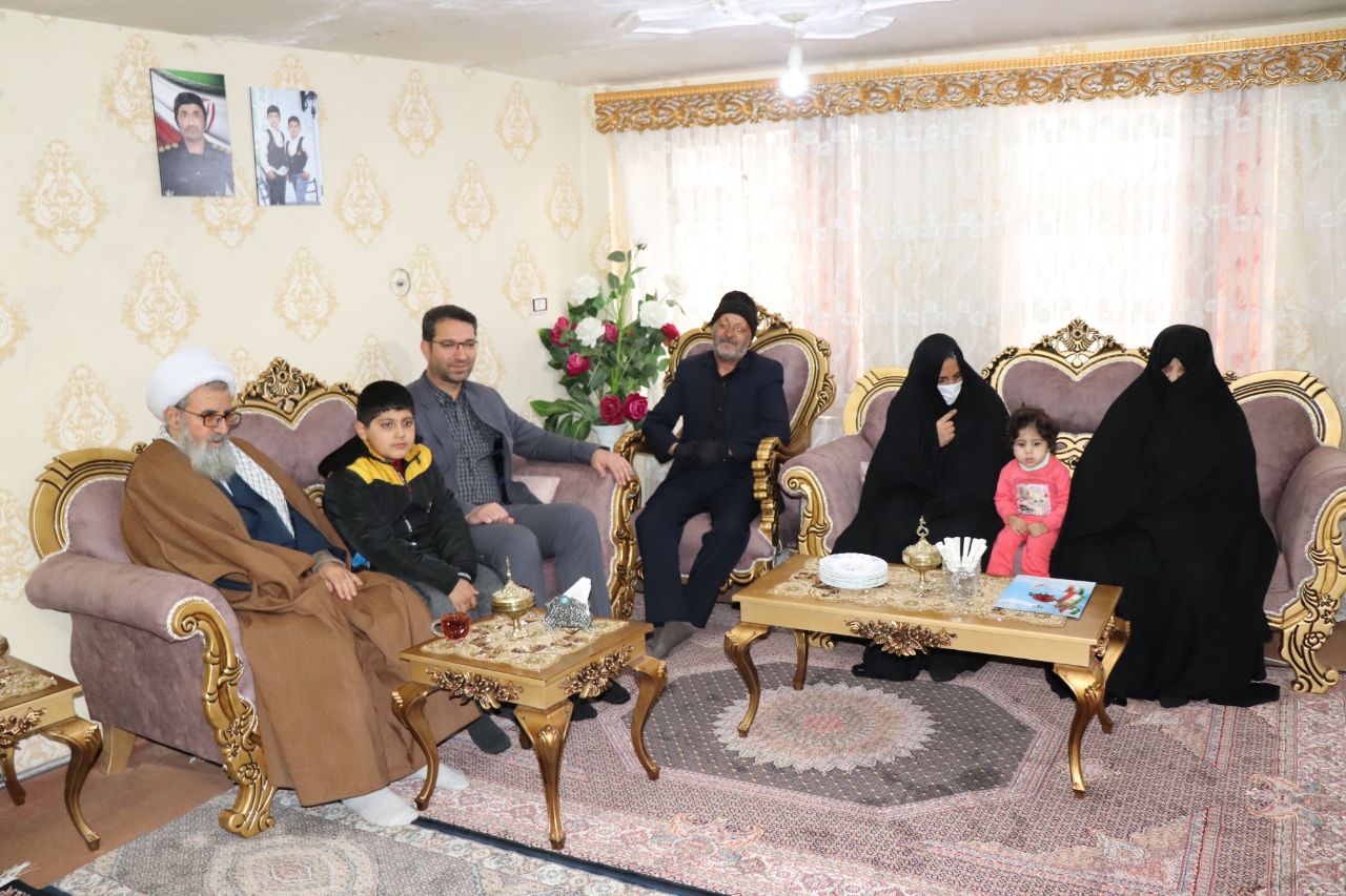 تجلیل از همسر جانباز بالای 70 درصد