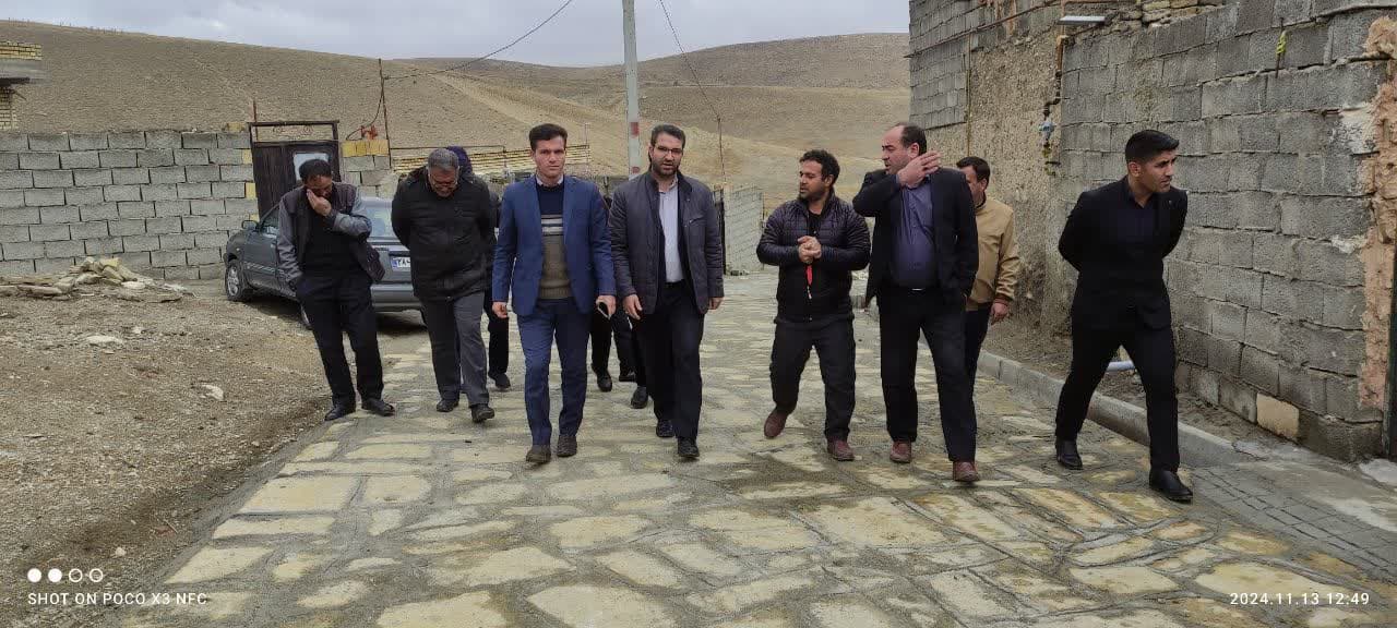 بازدید محمد رضا عبدالله نژاد فرماندار چالدران به همراه جمعی از اعضای شورای اداری از طرح سامان دهی معابر روستای بابا احمد