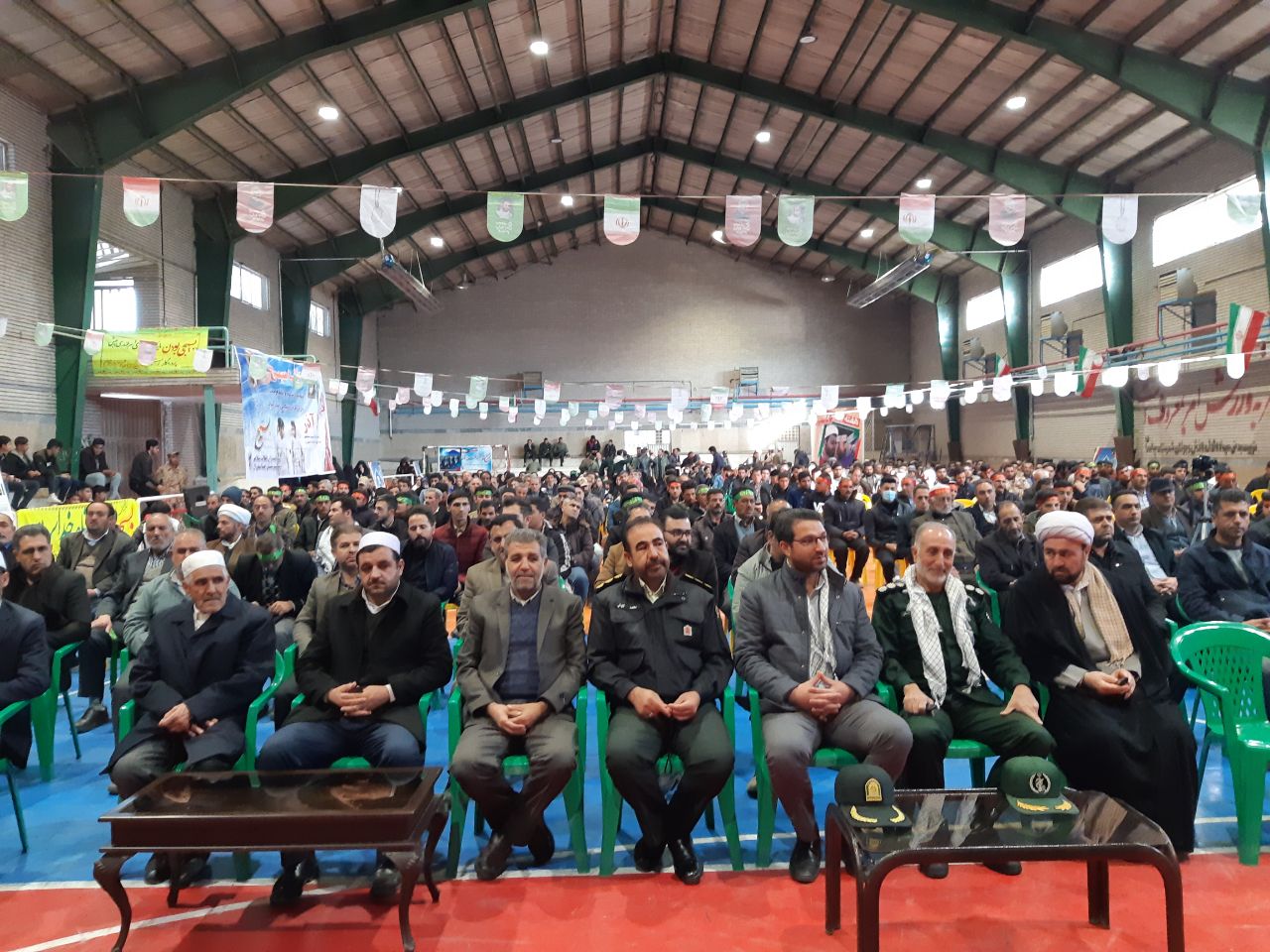 تجمع با شکوه بسیجیان و مسئولان شهرستان به مناسبت سالروز تاسیس بسیج مستضعفین