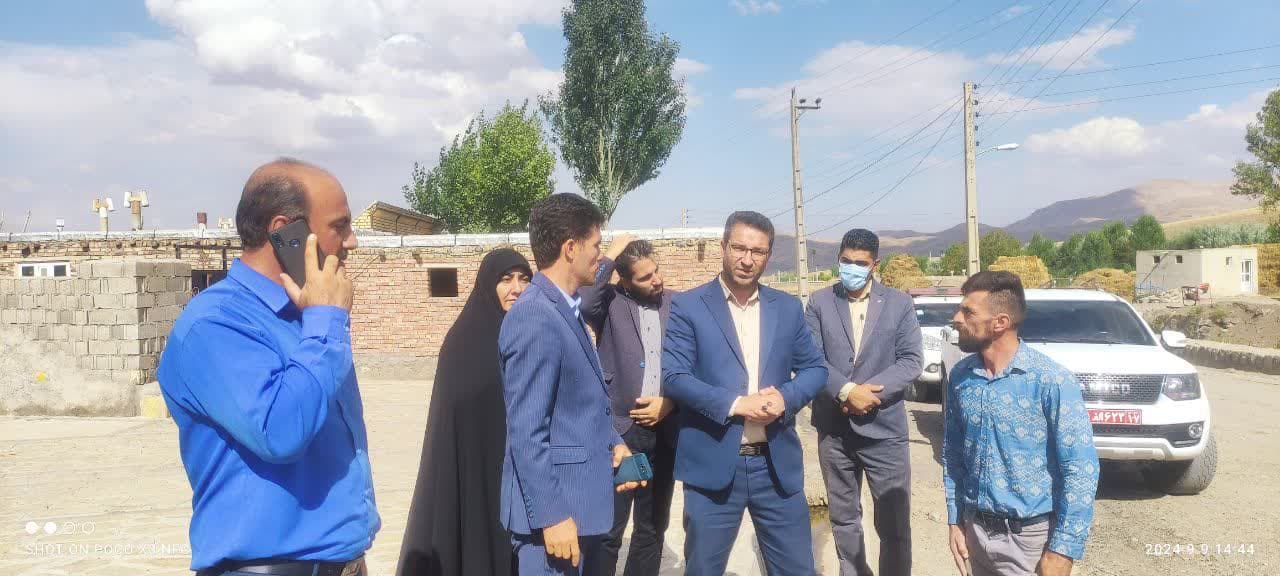 به گزارش روابط عمومی فرماندار چالدران محمد رضا عبدالله نژاد فرماندار چالدران به همراه معاون برنامه ریزی و هماهنگی امور عمرانی،بخشدار دشتک و جمعی از اعضای شورای اداری از طرح هادی روستای دیلک وردی بخش